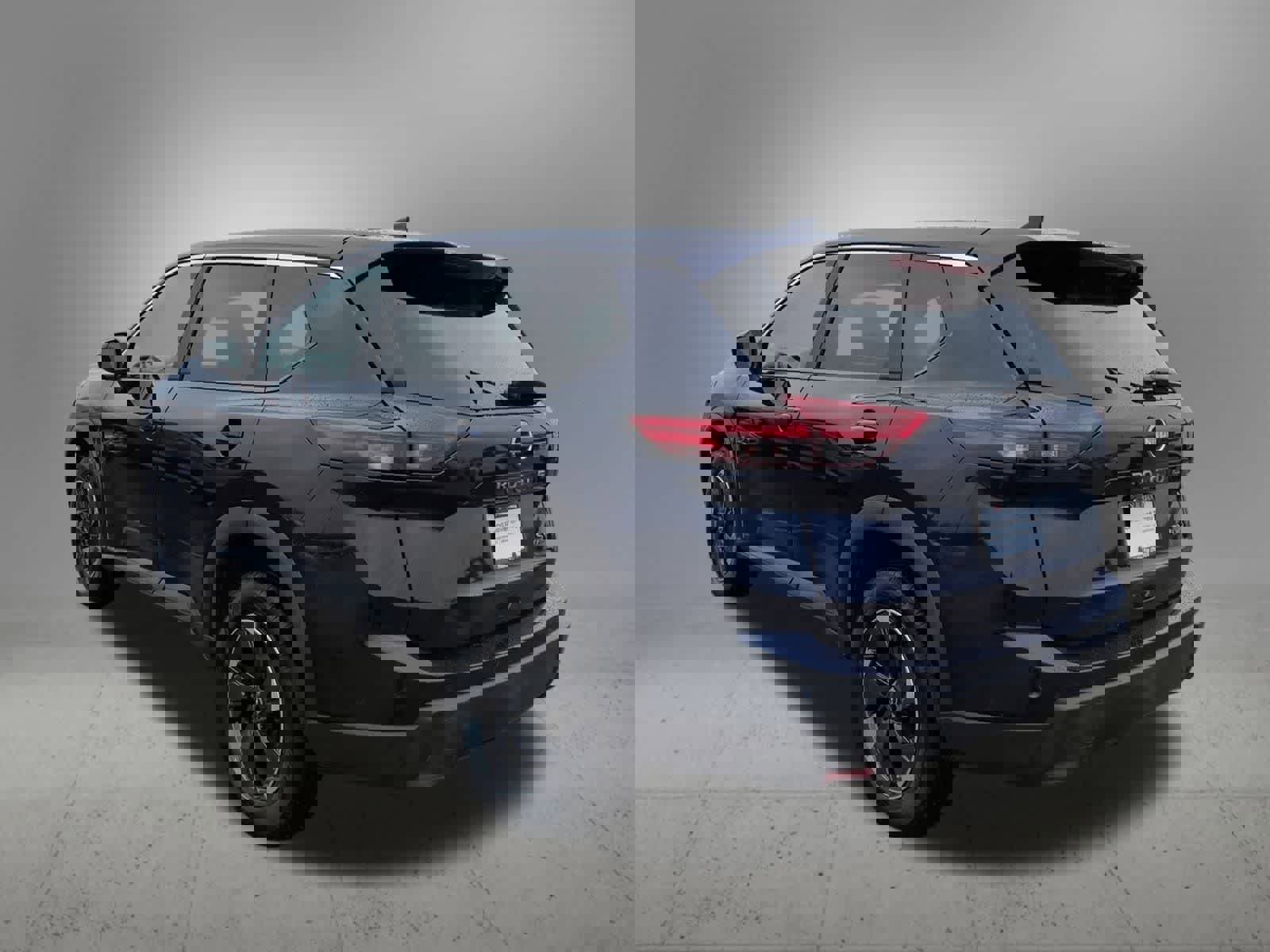 Used 2024 Nissan Rogue SV image 4