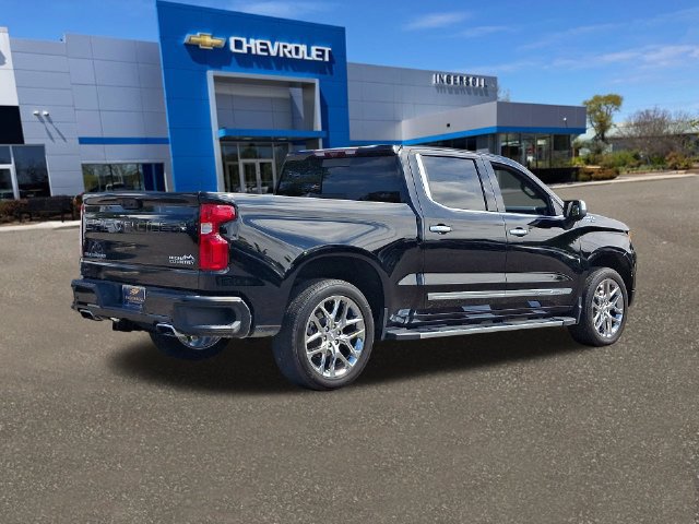 Used 2025 Chevrolet Silverado 1500 High Country w/ Technology Package AWD/4WD image 27