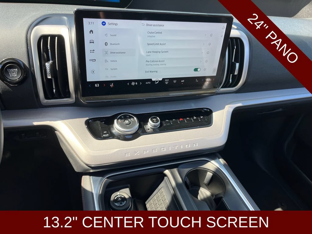 Certified 2025 Ford Expedition Active AWD/4WD image 17
