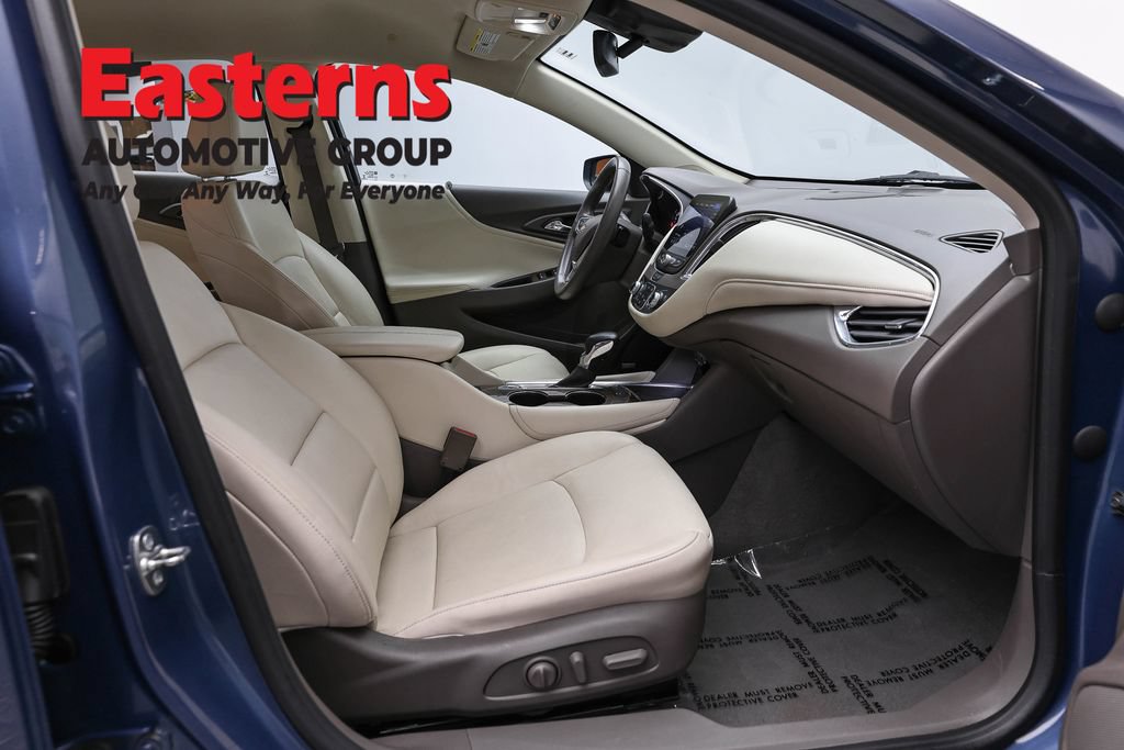Used 2024 Chevrolet Malibu LT FWD image 25