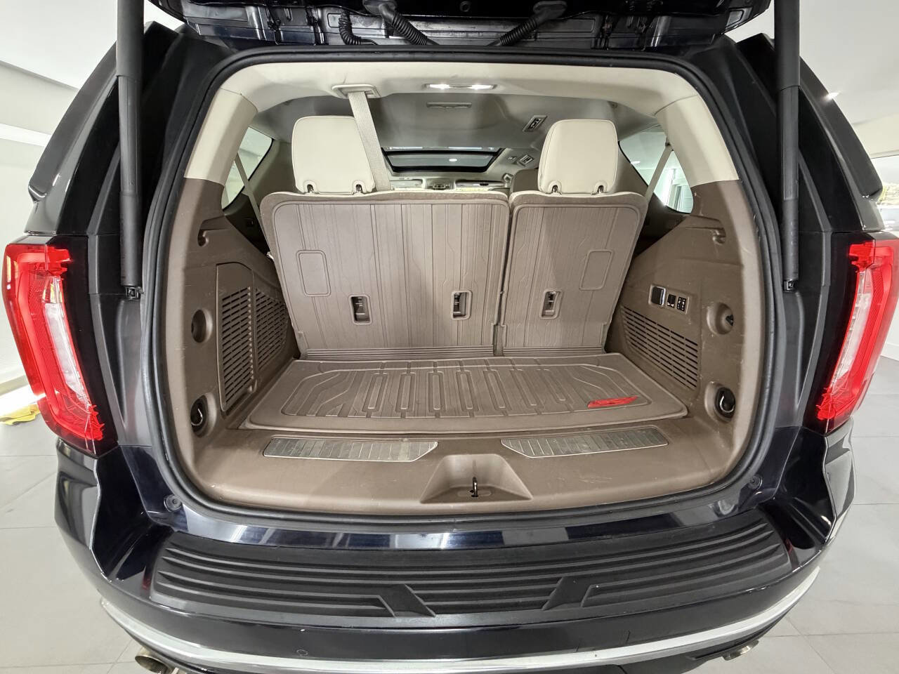 Used 2022 GMC Yukon Denali image 29