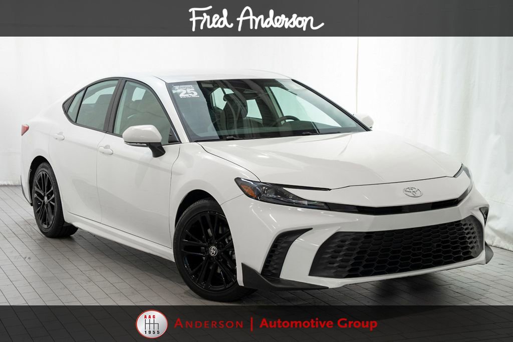 Used 2025 Toyota Camry SE