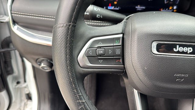 Certified 2023 Jeep Compass High Altitude w/ Driver Assist Group I AWD/4WD image 16