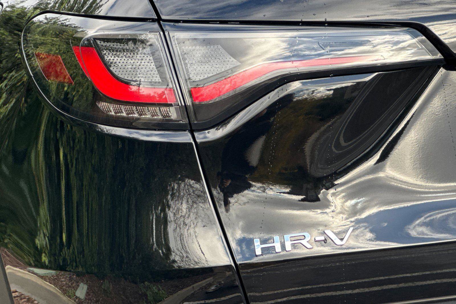 Certified 2026 Honda HR-V LX image 27