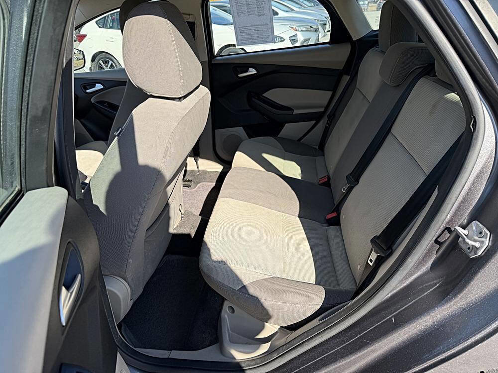 Used 2013 Ford Focus SE image 12