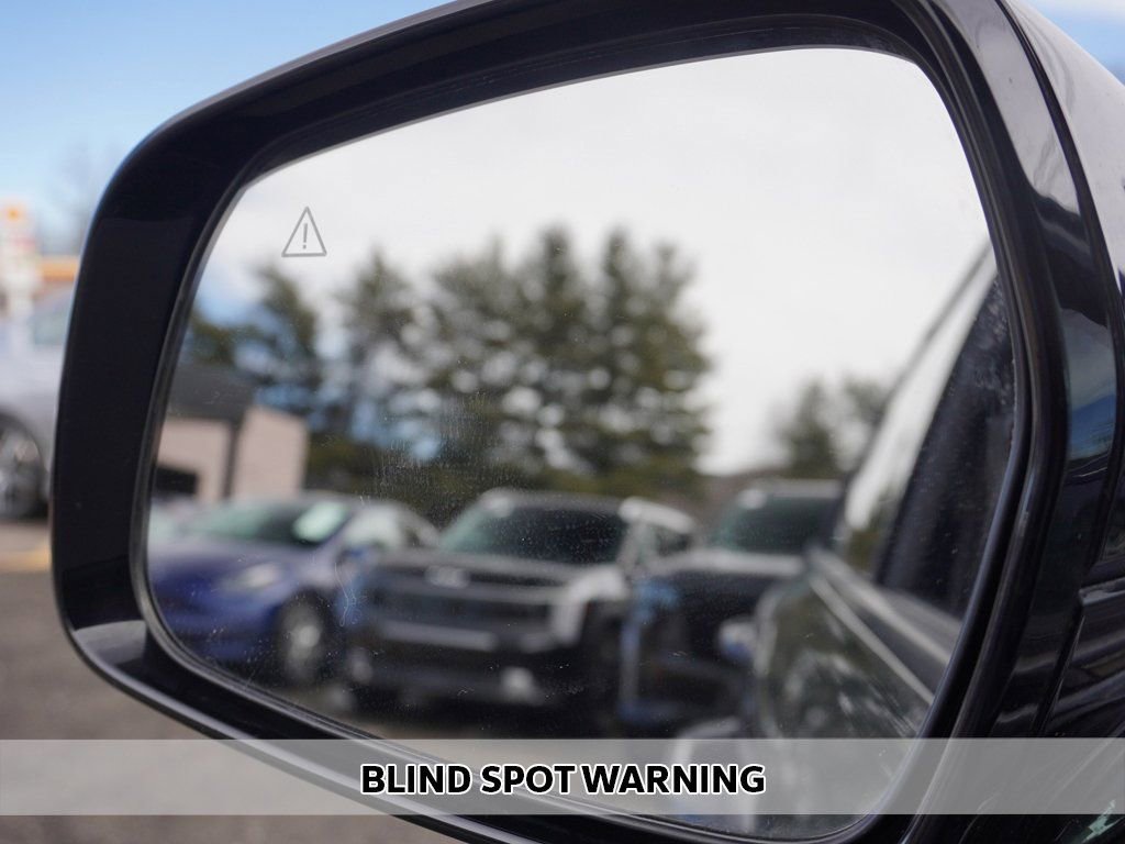 Used 2022 Kia Sorento S w/ Panoramic Sunroof Package image 7