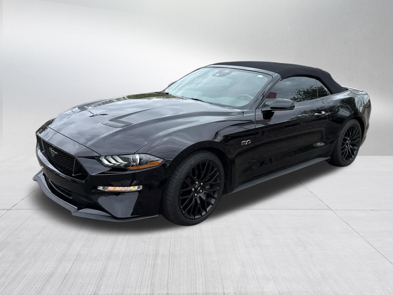 Used 2022 Ford Mustang GT Premium RWD image 3