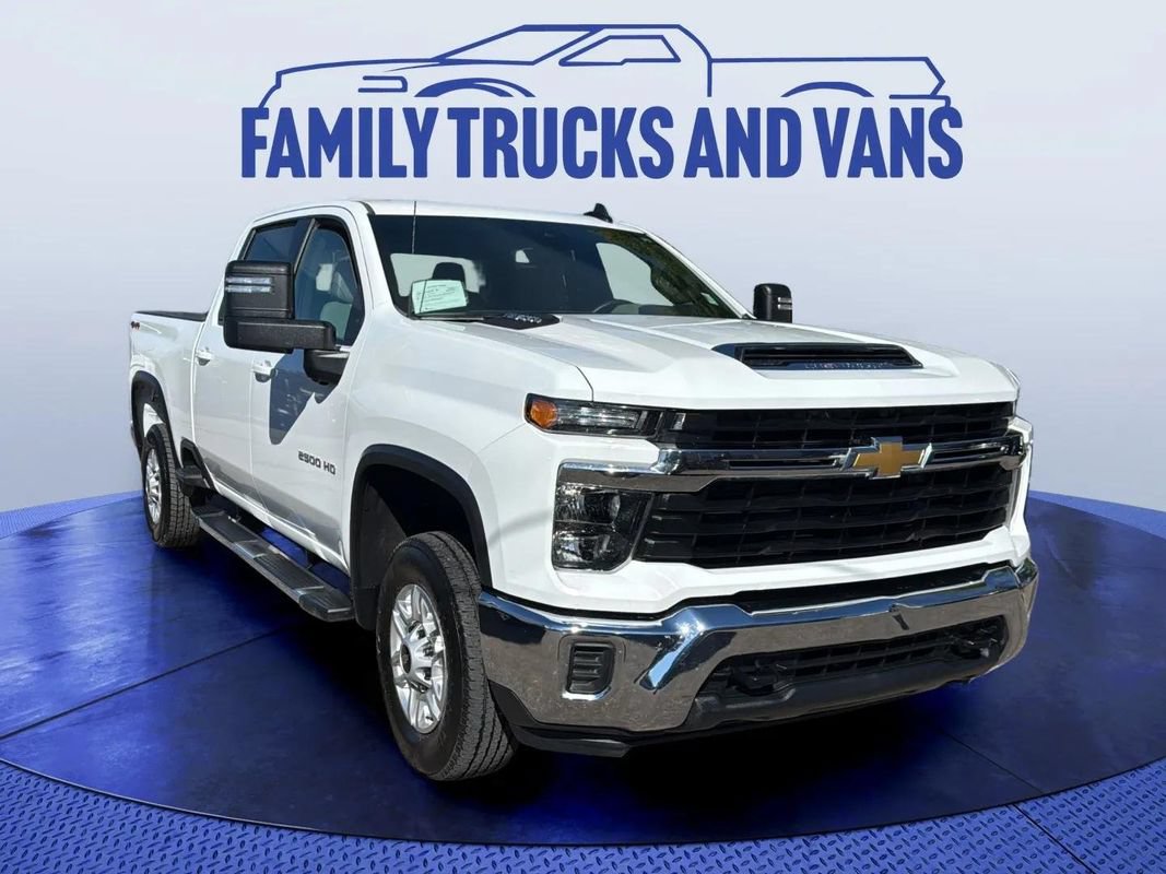 Used 2026 Chevrolet Silverado 2500 LT AWD/4WD image 7