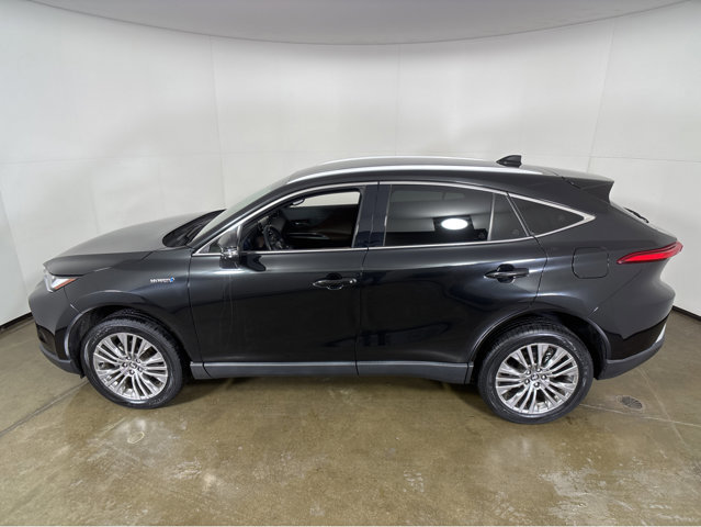 Used 2021 Toyota Venza XLE w/ Softex Package image 17