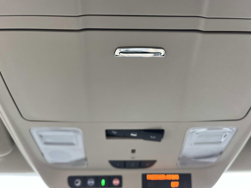 Used 2020 Buick Envision Preferred image 16