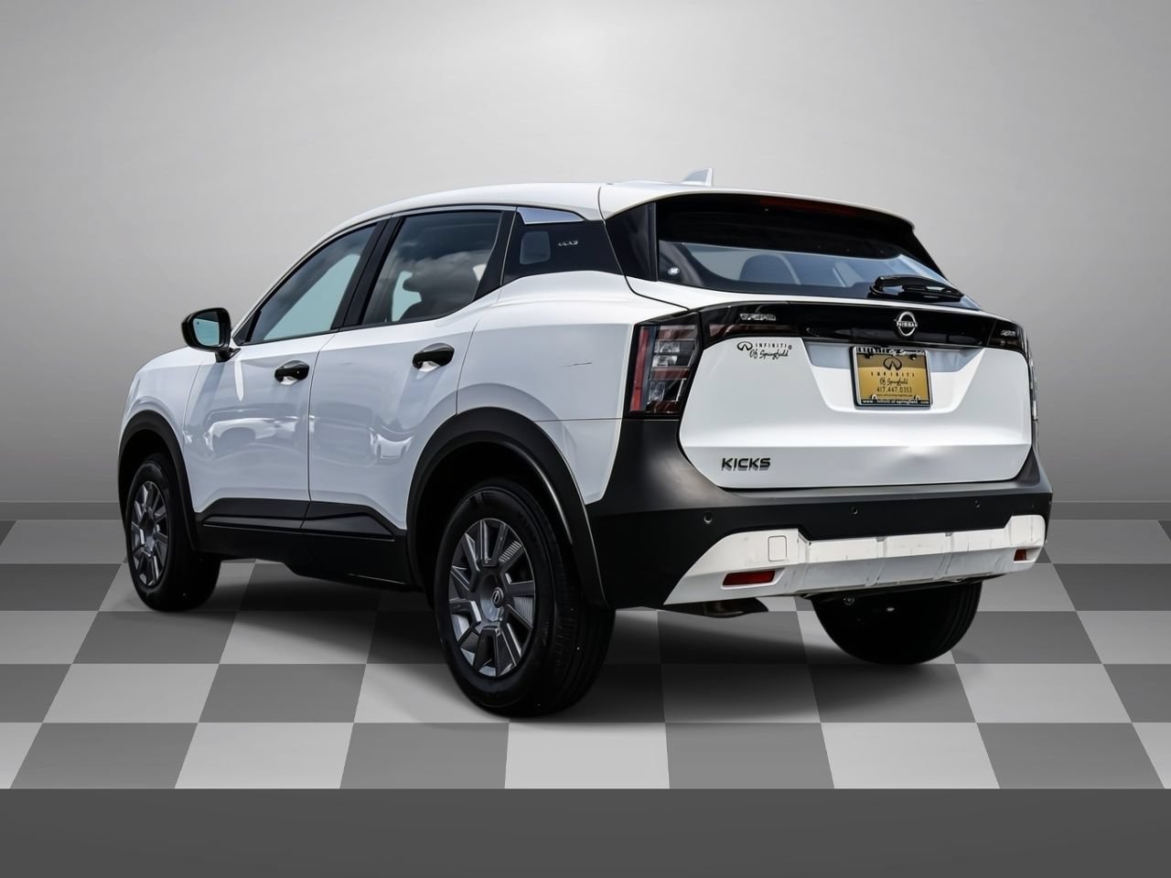 Used 2025 Nissan Kicks S FWD image 4