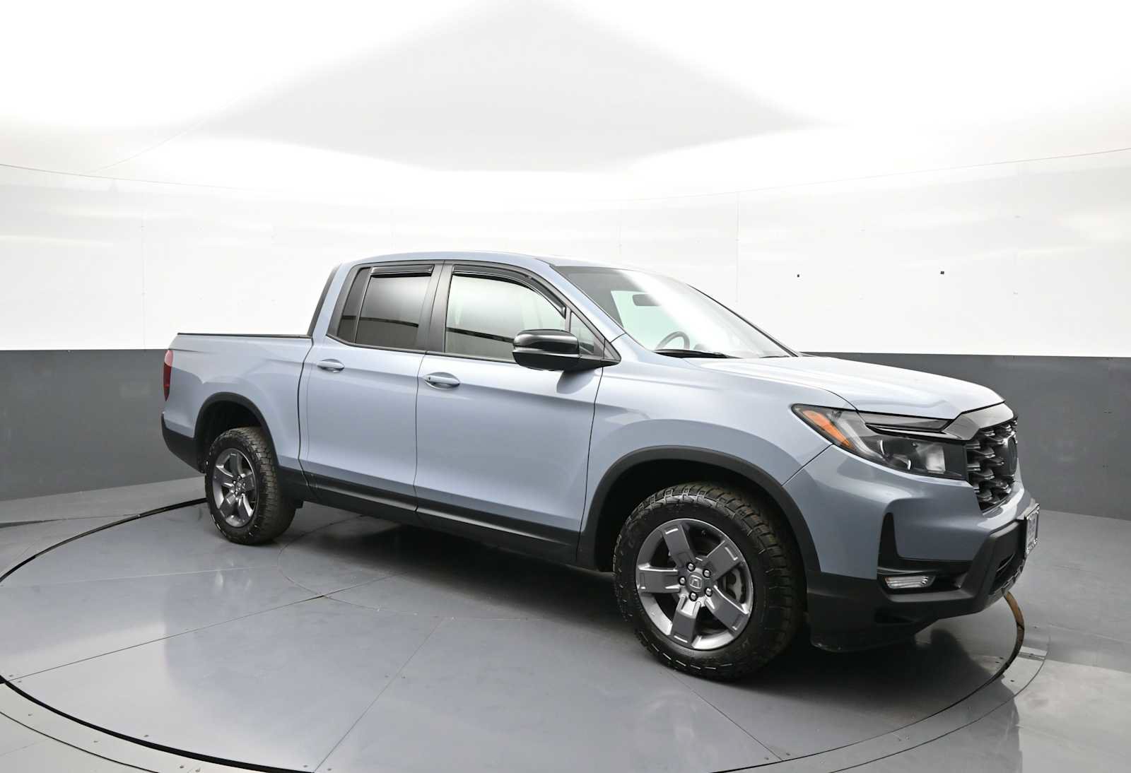Certified 2024 Honda Ridgeline TrailSport image 3