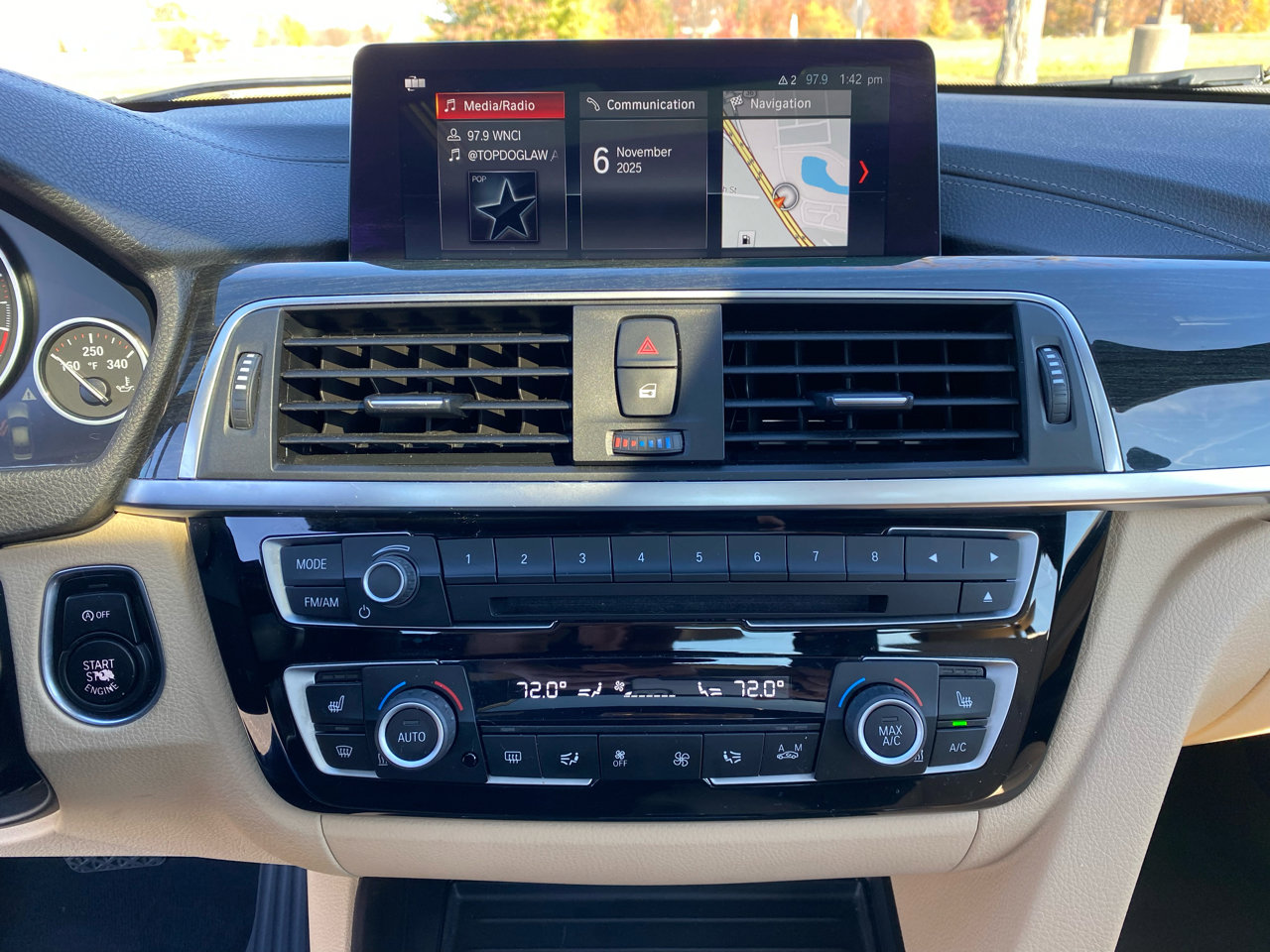 Used 2018 BMW 330i xDrive 330i xDrive SULEV Sedan w/ Premium Package image 35