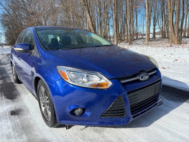 Used 2014 Ford Focus SE w/ Equipment Group 201A image 6