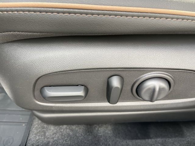 New 2025 Buick Envista Avenir image 12