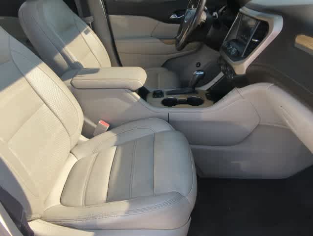 Used 2019 GMC Acadia Denali w/ Technology Package FWD image 25