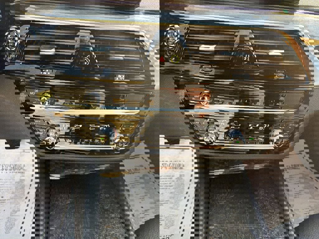 Used 2022 BMW 530i xDrive w/ Premium Package image 23