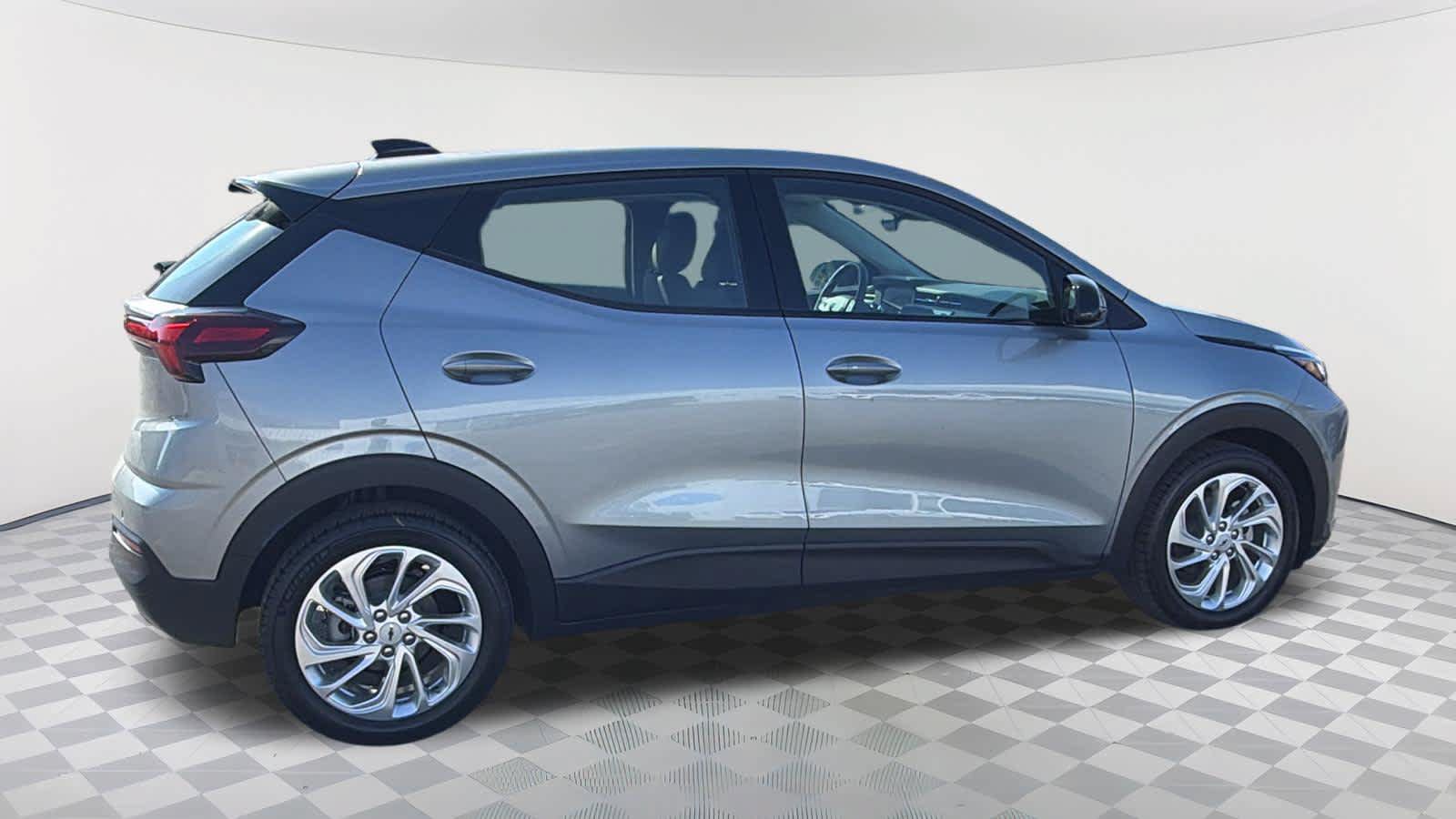New 2027 Chevrolet Bolt LT FWD image 4
