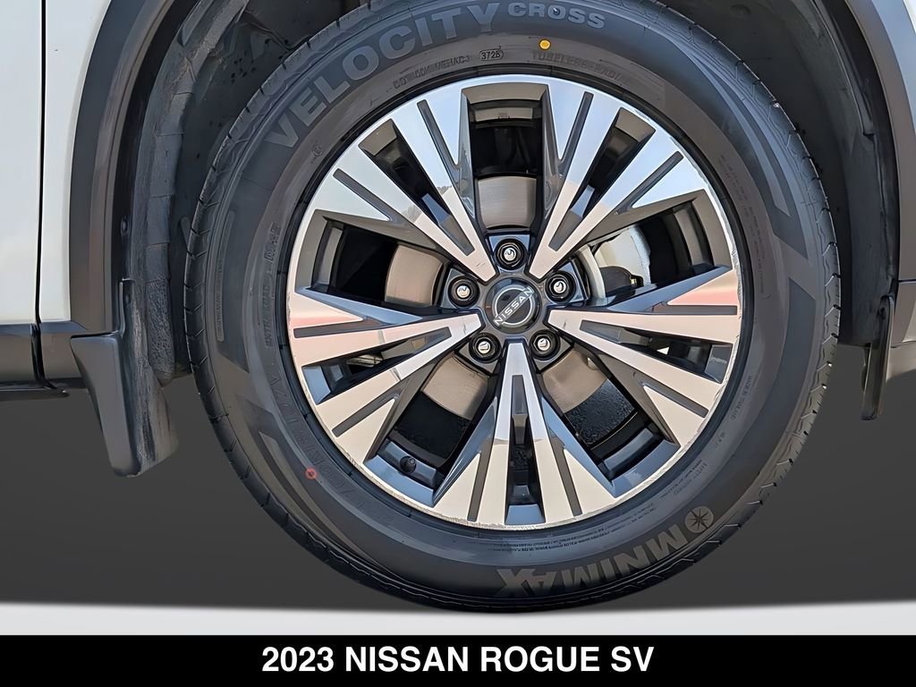 Used 2023 Nissan Rogue SV FWD image 30