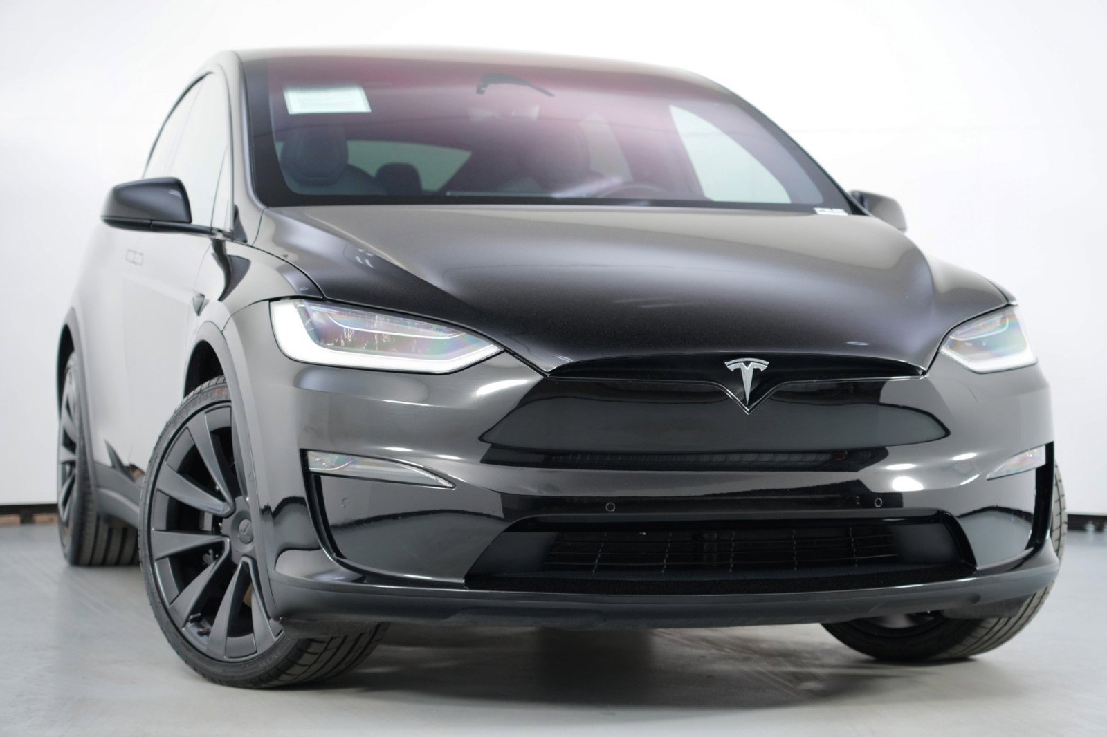 Used 2023 Tesla Model X image 4