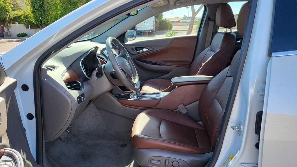 Used 2016 Chevrolet Malibu Hybrid w/ Leather Package FWD image 25