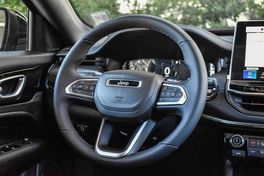 New 2026 Jeep Compass Limited image 15