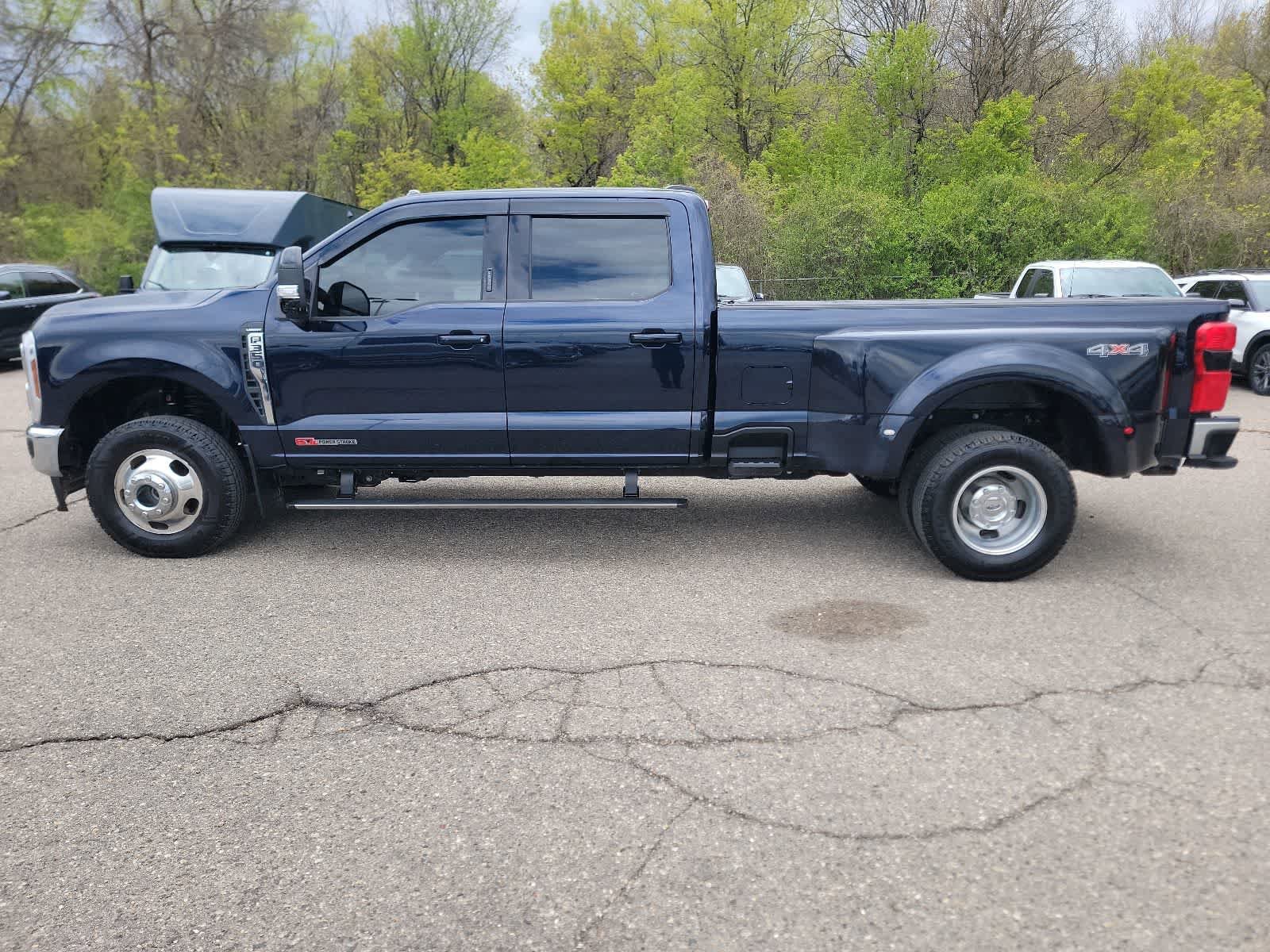 Used 2024 Ford F350 Lariat w/ Lariat Ultimate Package AWD/4WD image 40