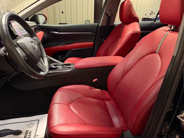 Used 2021 Toyota Camry XSE image 14