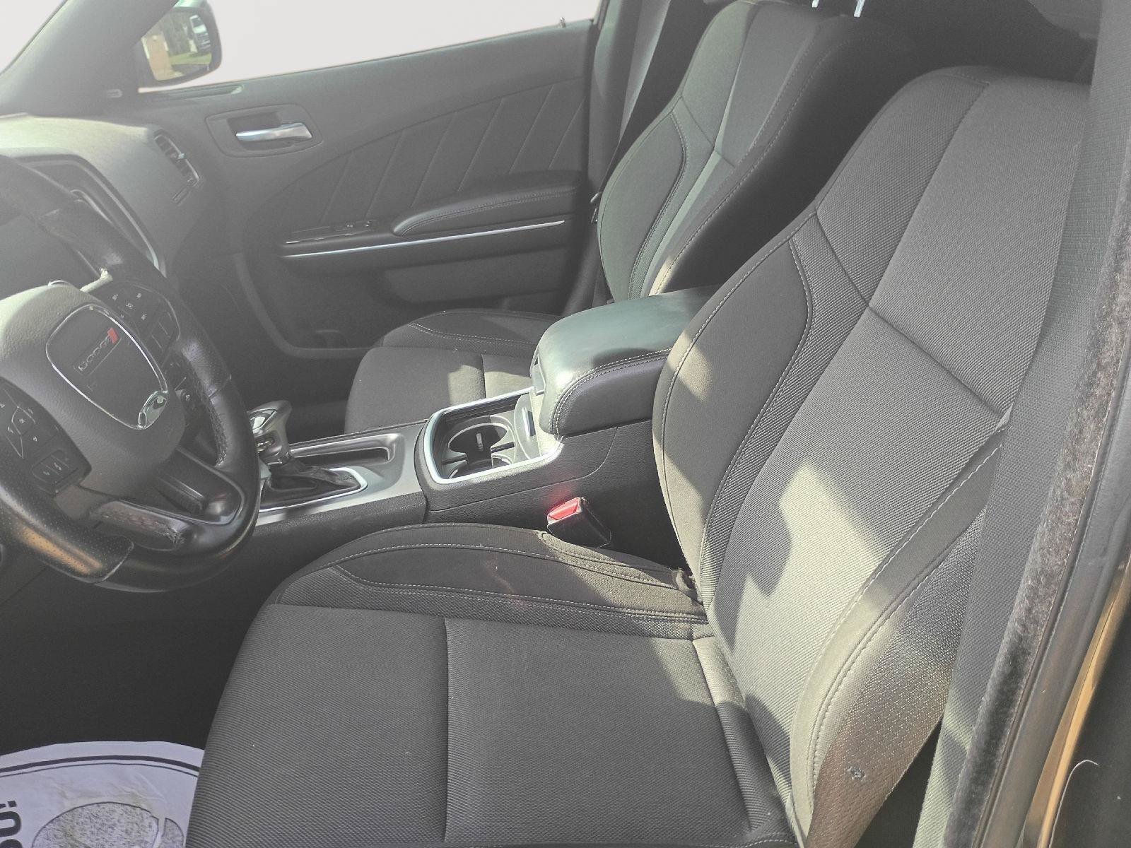 Used 2022 Dodge Charger SXT AWD/4WD image 13