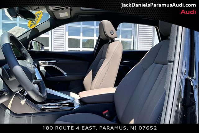 Used 2025 Audi Q5 Premium w/ Convenience Package AWD/4WD image 17