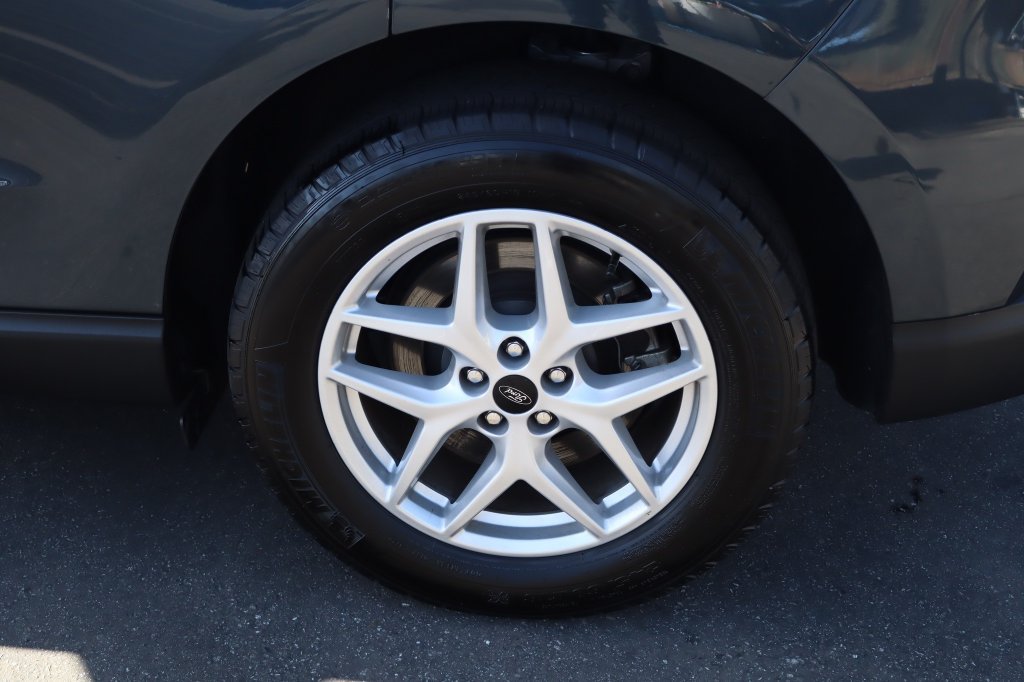 Used 2024 Ford Edge SEL AWD/4WD image 13