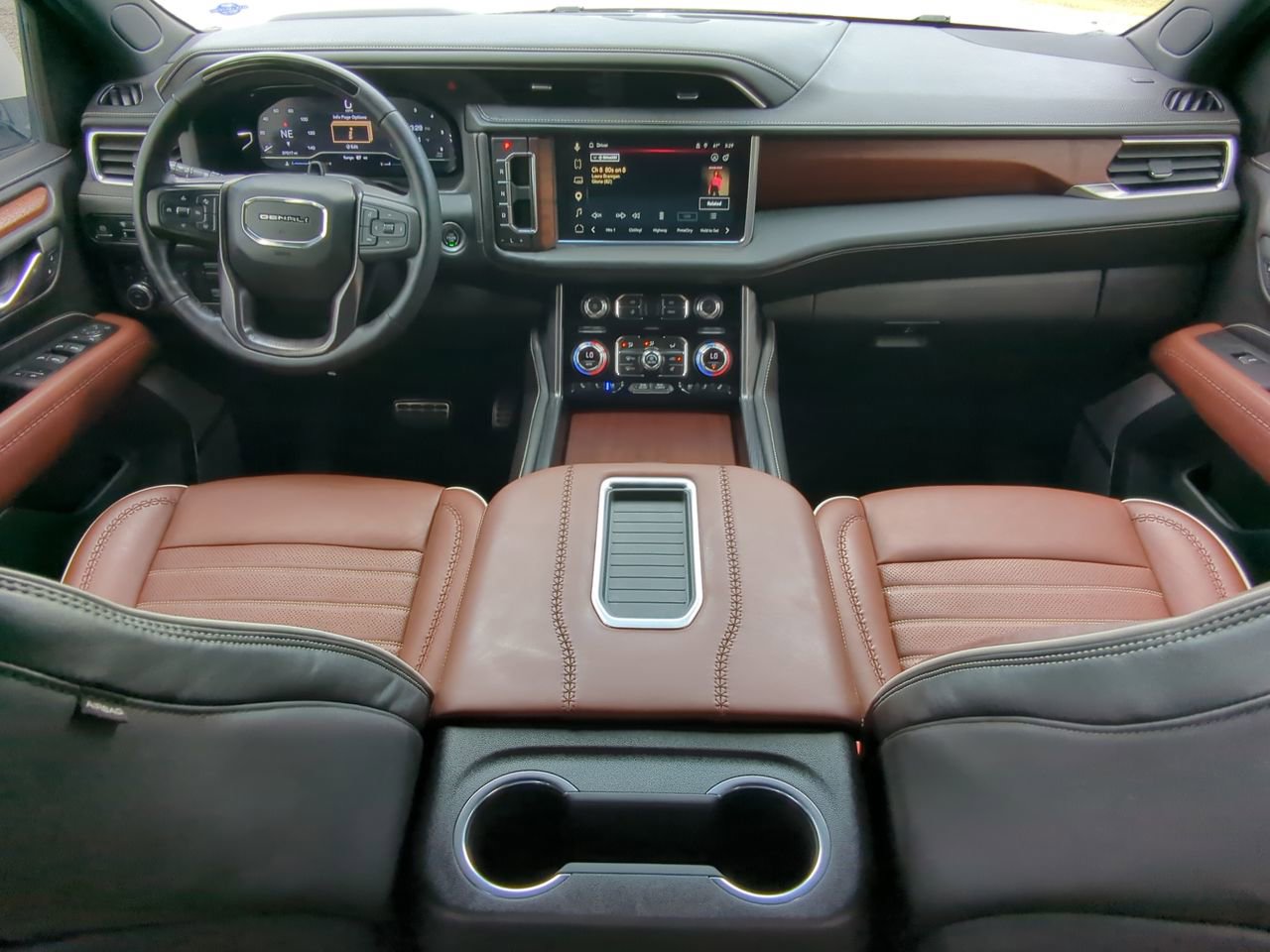 Used 2023 GMC Yukon Denali Ultimate image 13