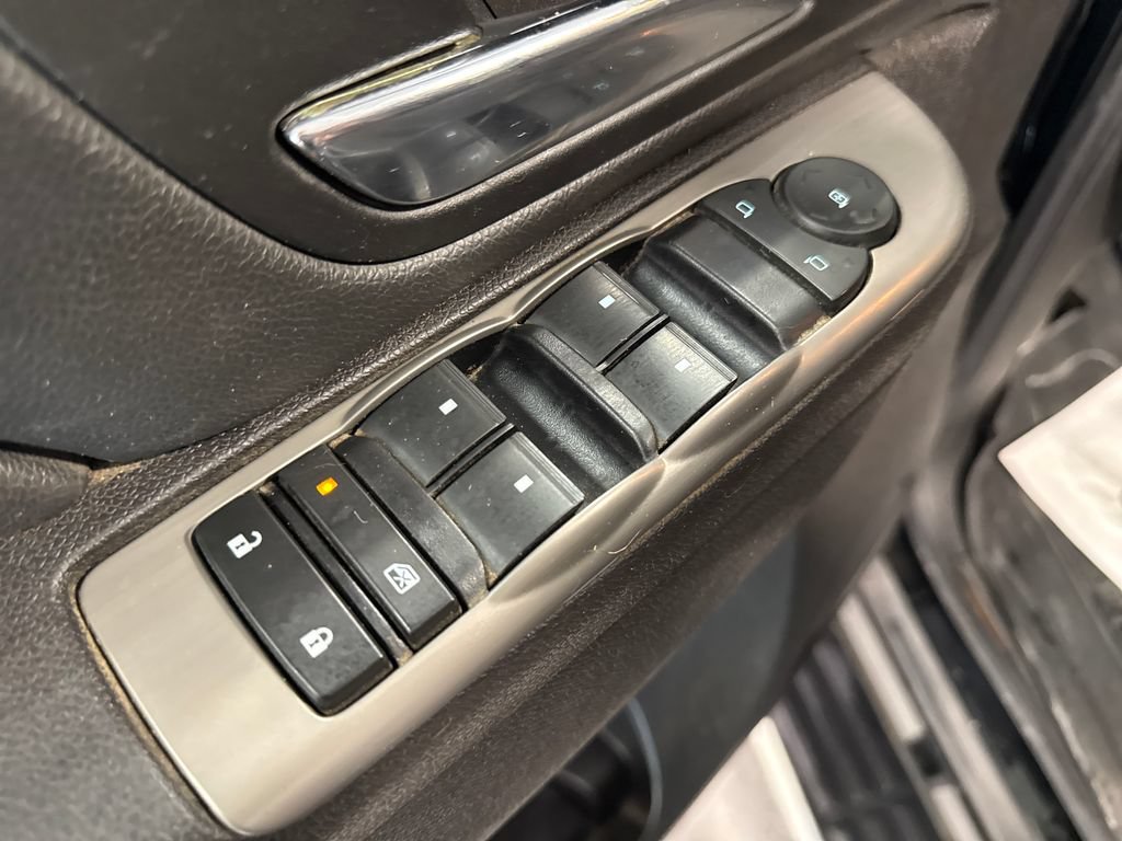 Used 2014 Chevrolet Silverado 2500 LTZ w/ LTZ Plus Package AWD/4WD image 24