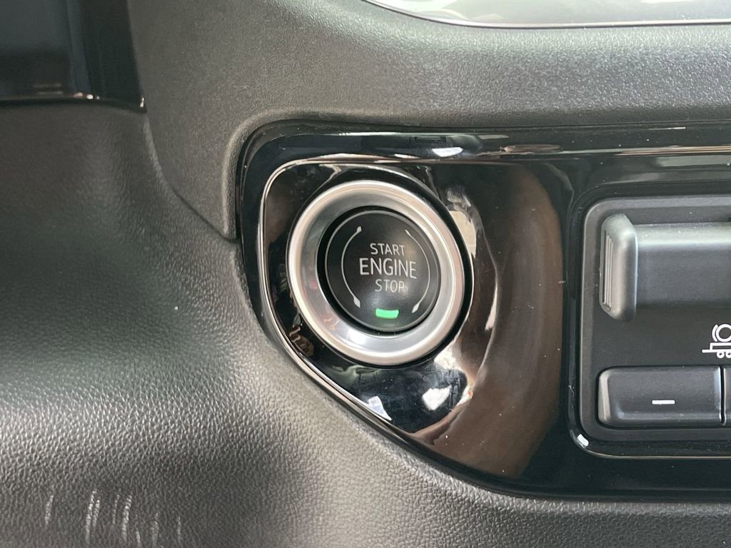 Used 2024 GMC Sierra 2500 SLT image 17