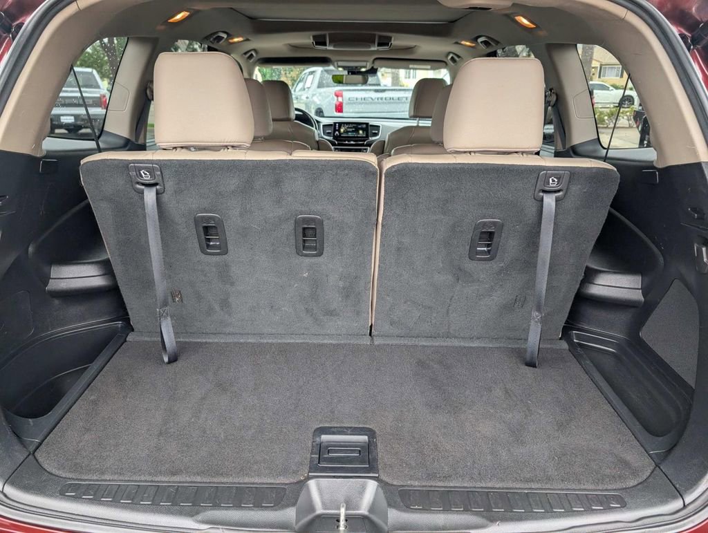 Used 2019 Honda Pilot Elite image 9