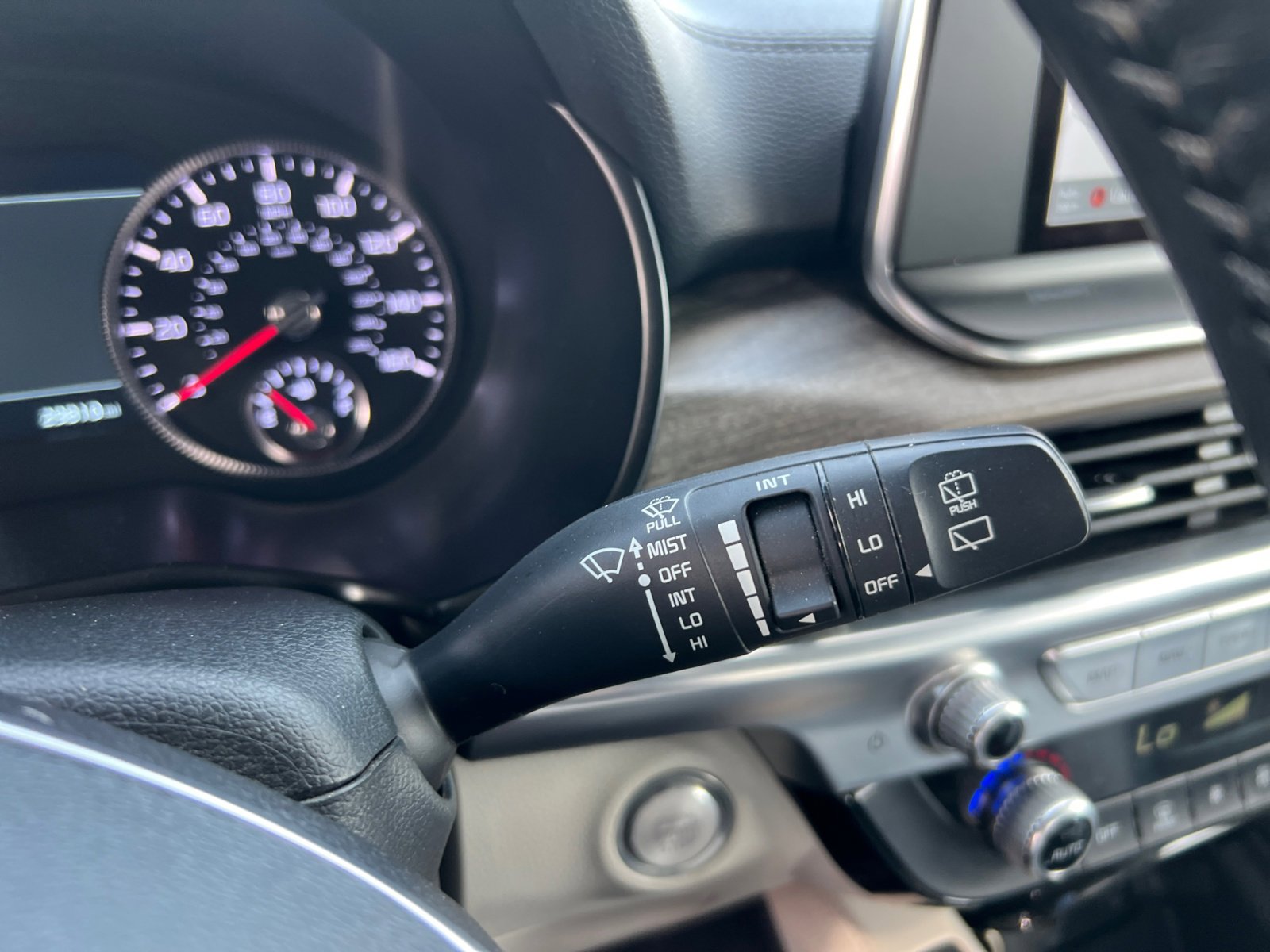 Used 2021 Kia Telluride SX w/ Towing Package image 22