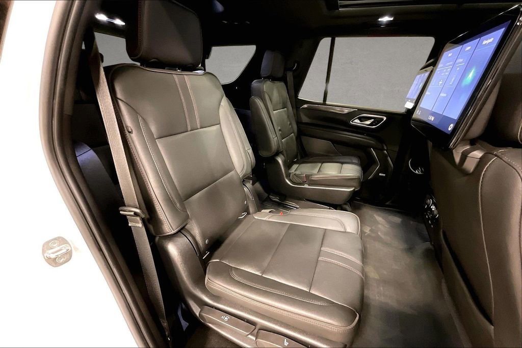 Used 2021 Chevrolet Tahoe RST w/ Luxury Package AWD/4WD image 25
