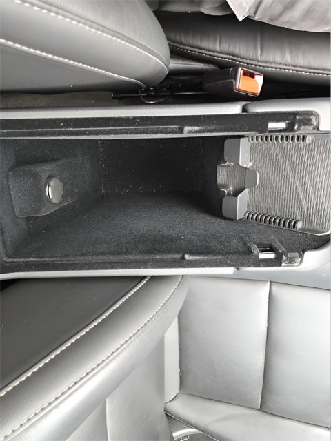 Used 2022 Cadillac XT4 Luxury w/ Cold Weather Package image 22