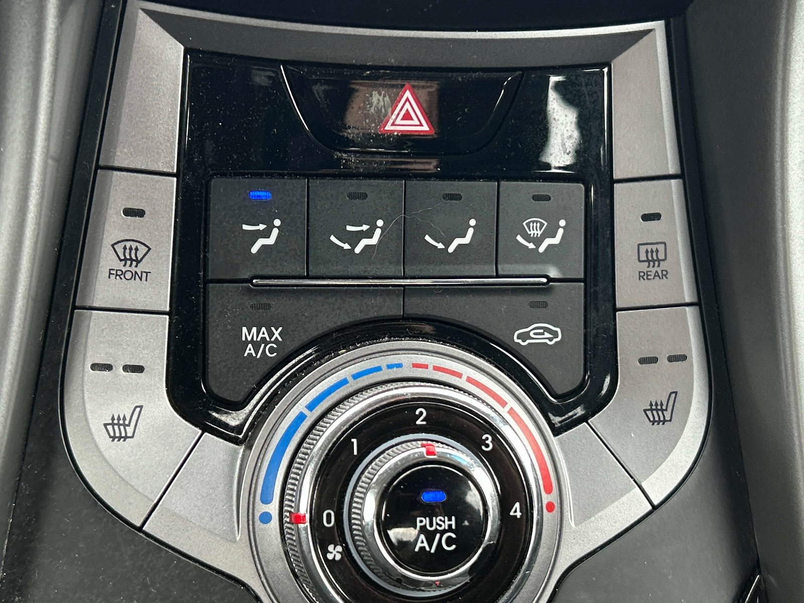 Used 2013 Hyundai Elantra FWD image 25