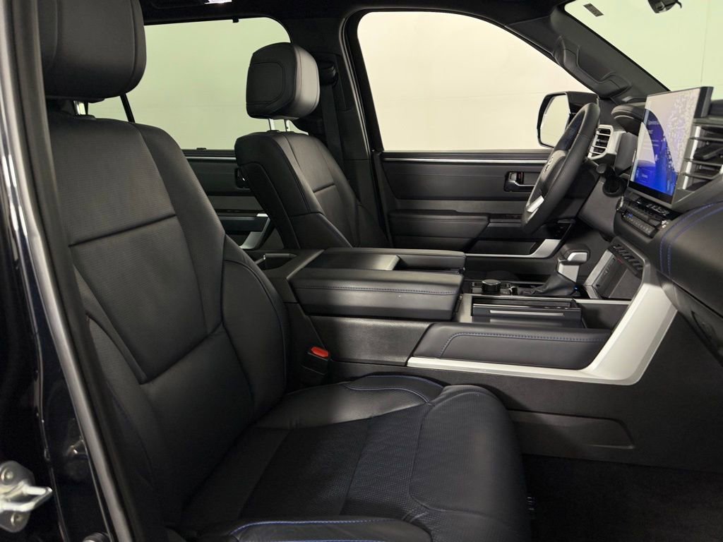 Used 2025 Toyota Sequoia Platinum image 33