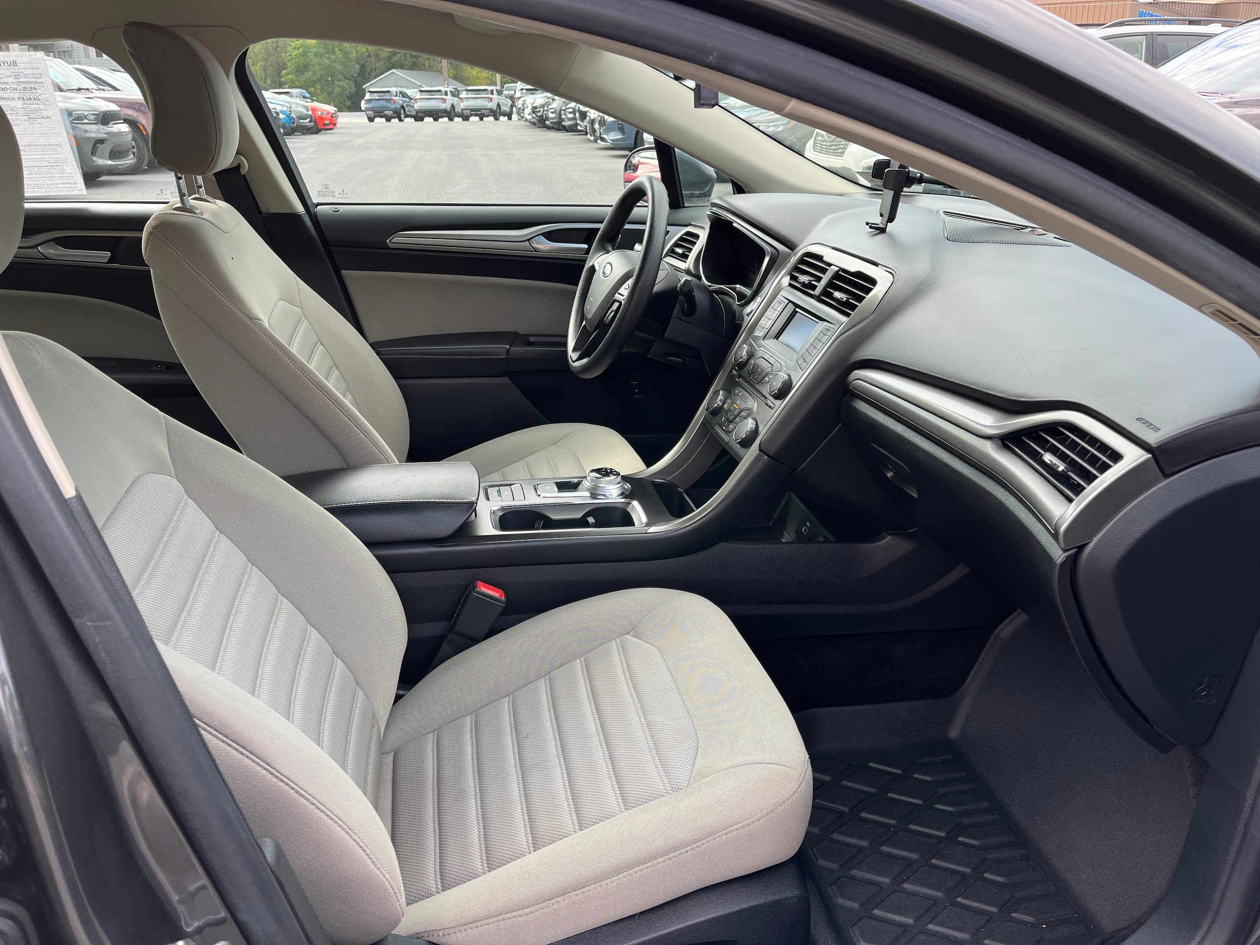 Used 2018 Ford Fusion S FWD image 6