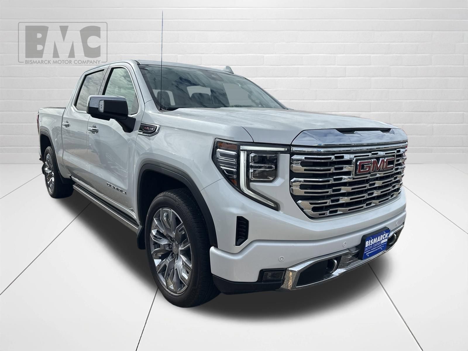 Used 2024 GMC Sierra 1500 Denali w/ Denali Reserve Package image 2
