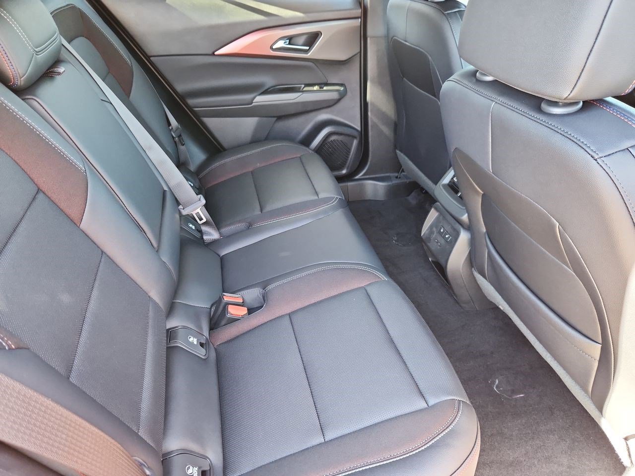 New 2026 Chevrolet Equinox EV RS image 30