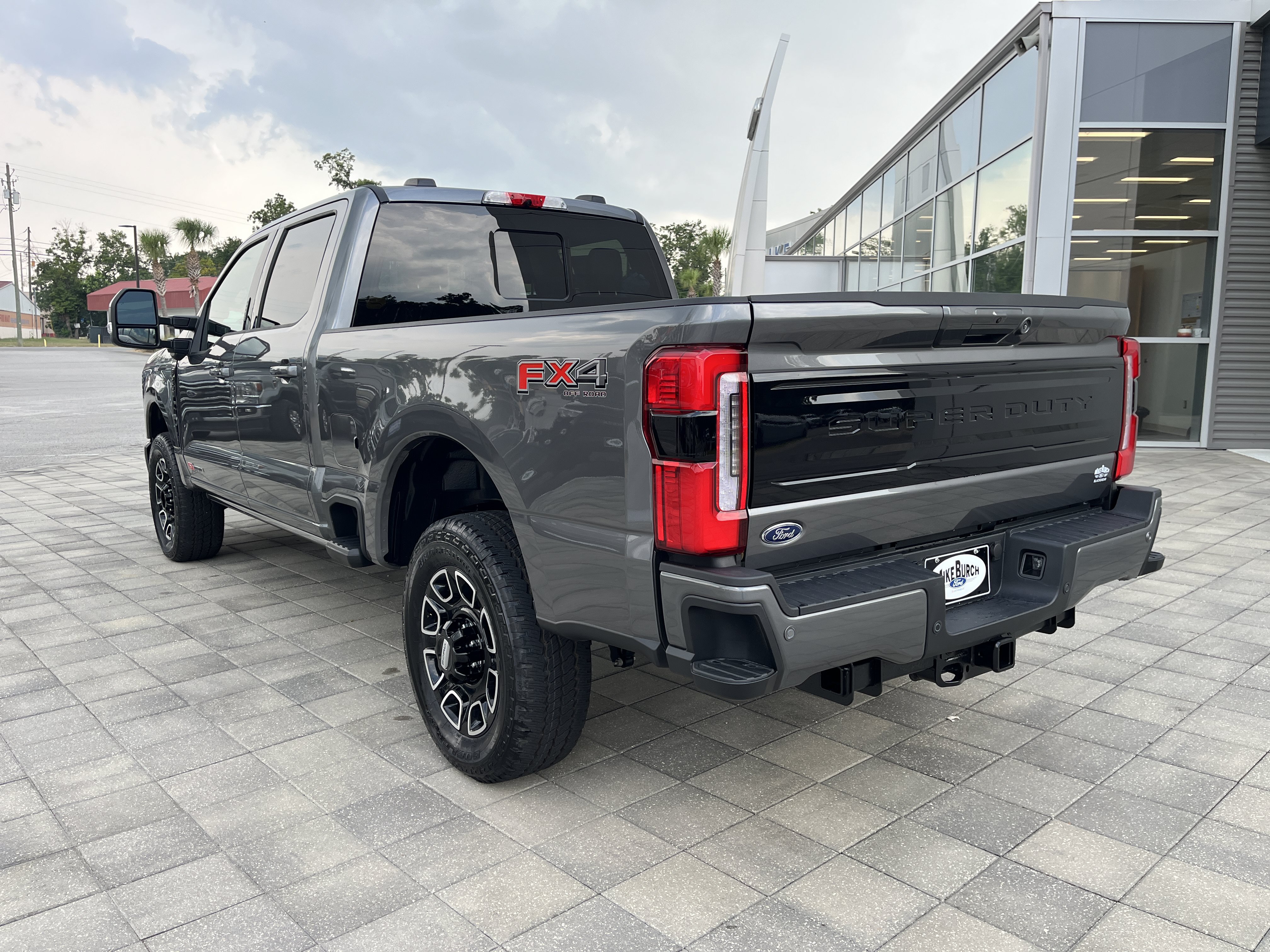 New 2026 Ford F250 Platinum AWD/4WD image 4