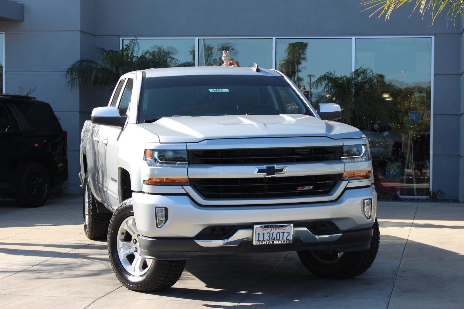 Used 2018 Chevrolet Silverado 1500 LT w/ All Star Edition image 2