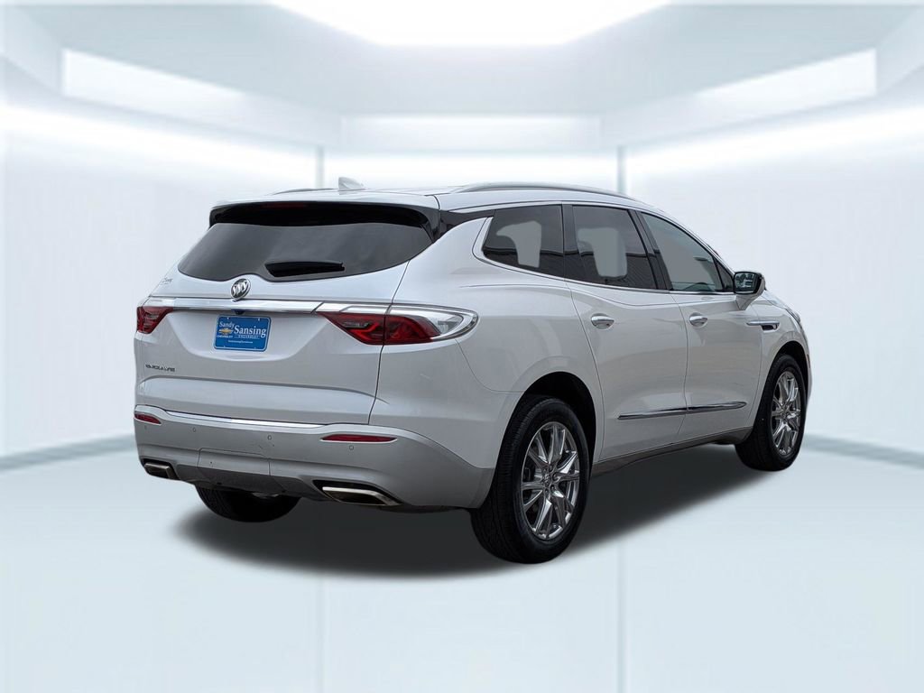 Used 2023 Buick Enclave Essence w/ Experience Buick Package FWD image 6