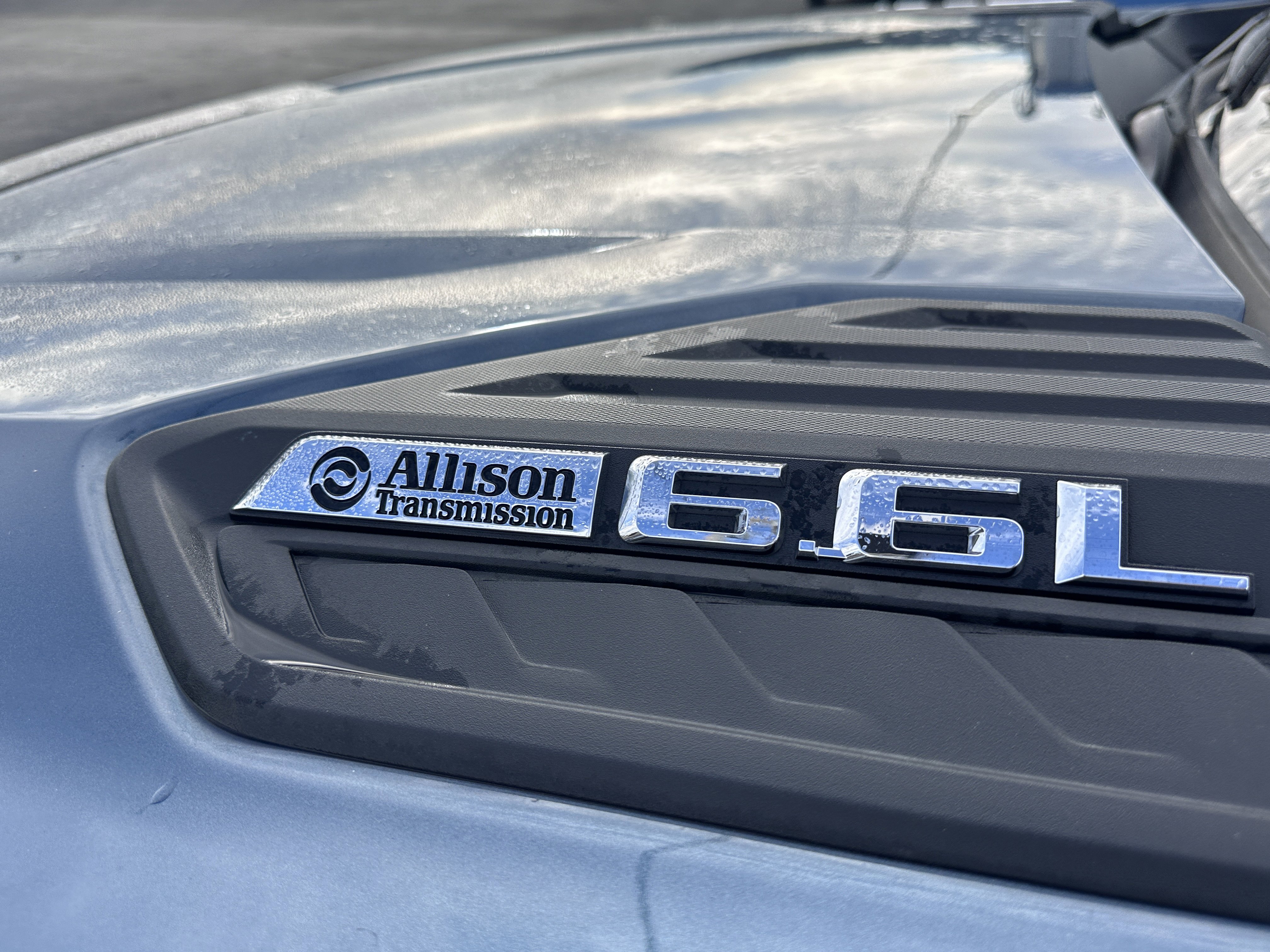 Used 2025 Chevrolet Silverado 2500 Custom image 12