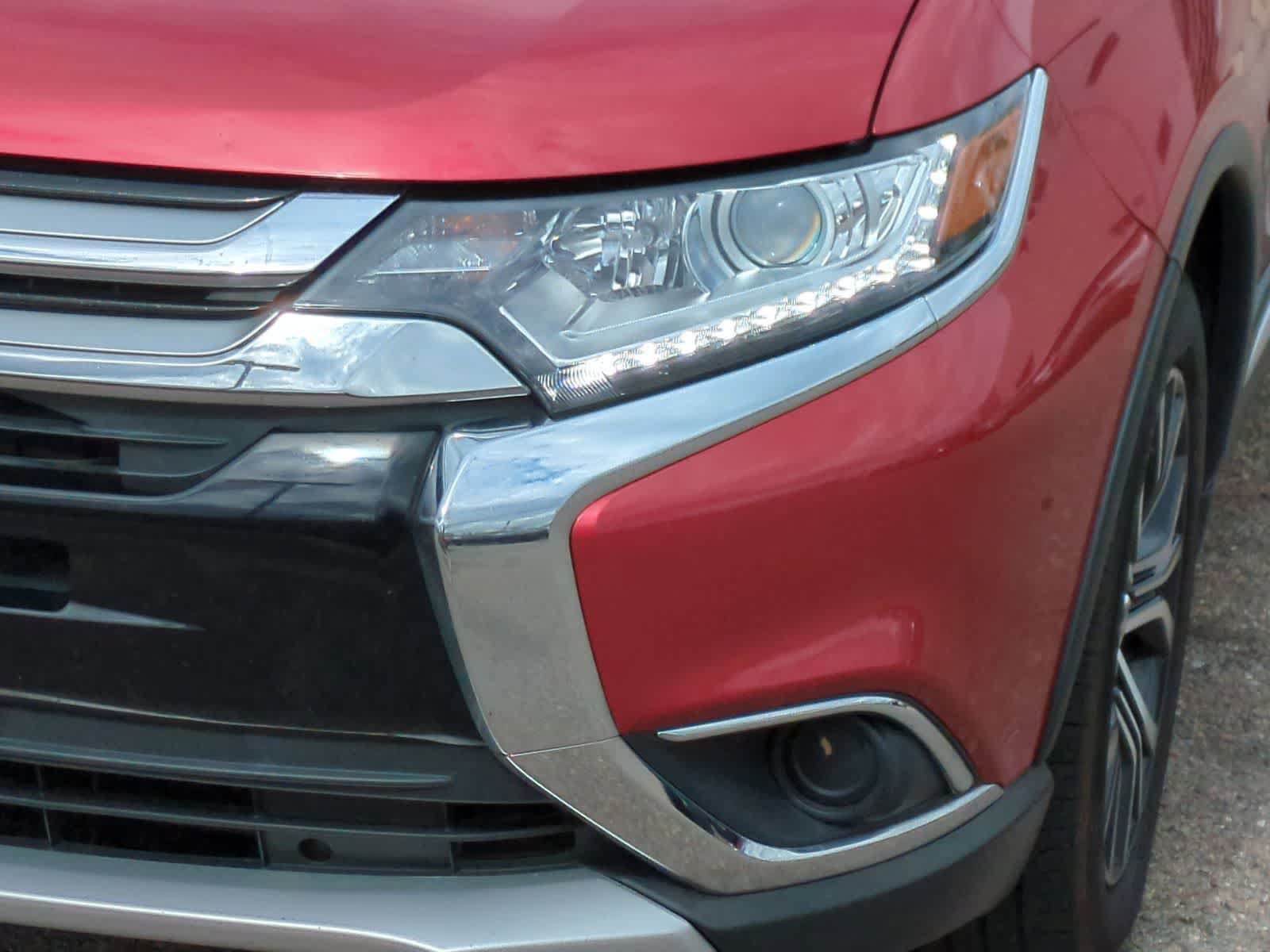 Used 2018 Mitsubishi Outlander ES AWD/4WD image 11