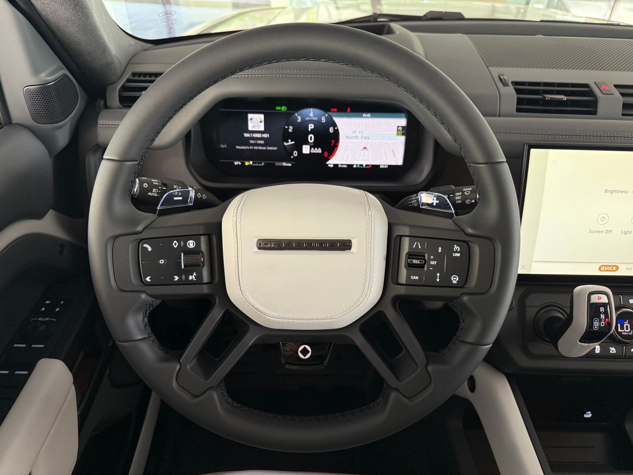 New 2026 Land Rover Defender 110 OCTA AWD/4WD image 29