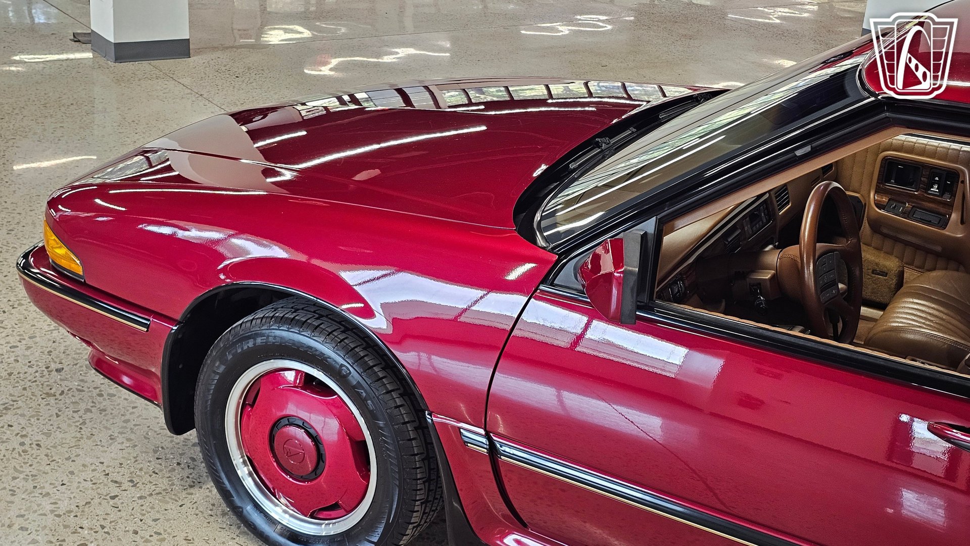 Used 1989 Pontiac Bonneville SSE FWD image 9